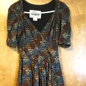 Sweetheart neckline dress with leaf print - and POCKETS